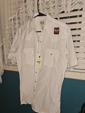 Ely Cattleman Men’s White Short-Sleeve Button-Down Shirt